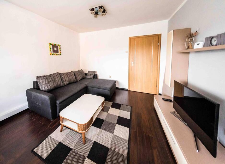דירות Apartament טימישוארה מראה חיצוני תמונה