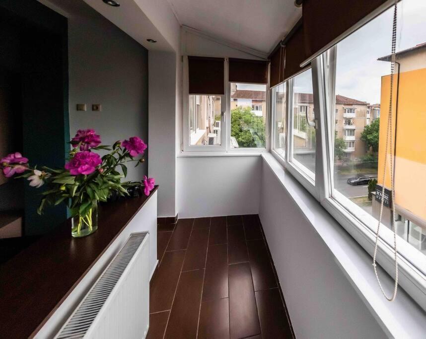 דירות Apartament טימישוארה מראה חיצוני תמונה