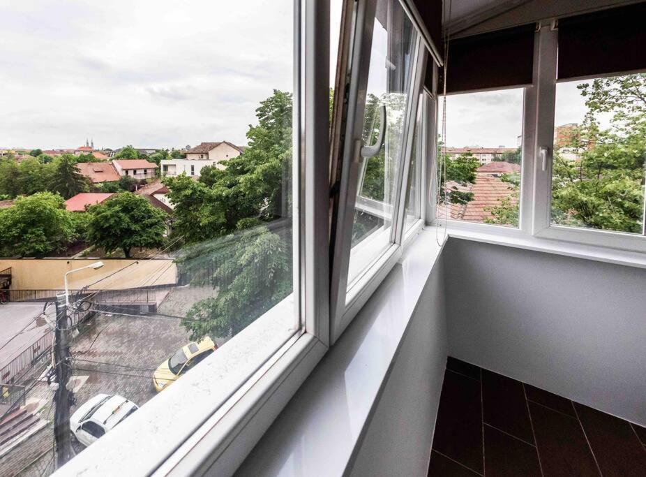 דירות Apartament טימישוארה מראה חיצוני תמונה